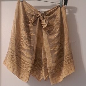 Emanuel Ungaro  elegant Silk Tie Wrap Shorts Indian  Print Sz2 Excellent